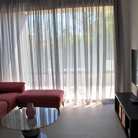 Hypnos Park View Apartmanhotel