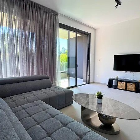 Aparthotel Hypnos Park View 3*