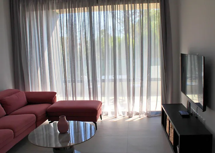 Hypnos Park View Aparthotel